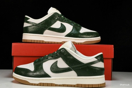 FJ2260-002 Gorge Nike Green Low Dunk 0915